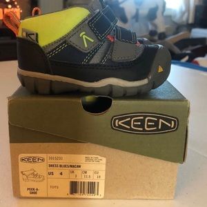 Keen Peek-A-Shoe - Toddler size US 4